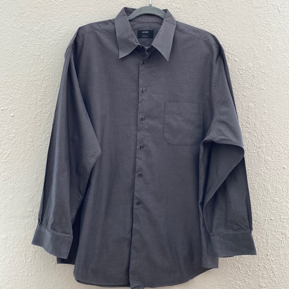 Alfani pinpoint Dress Shirt. Size 17 34/35 XL. Gray. 100% Cotton. Pre Owned